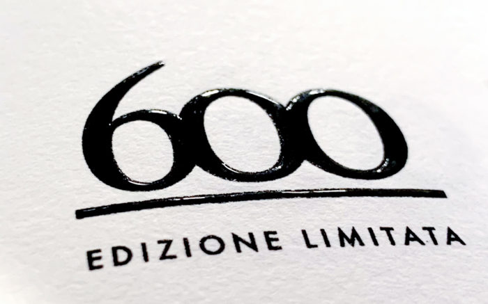 600